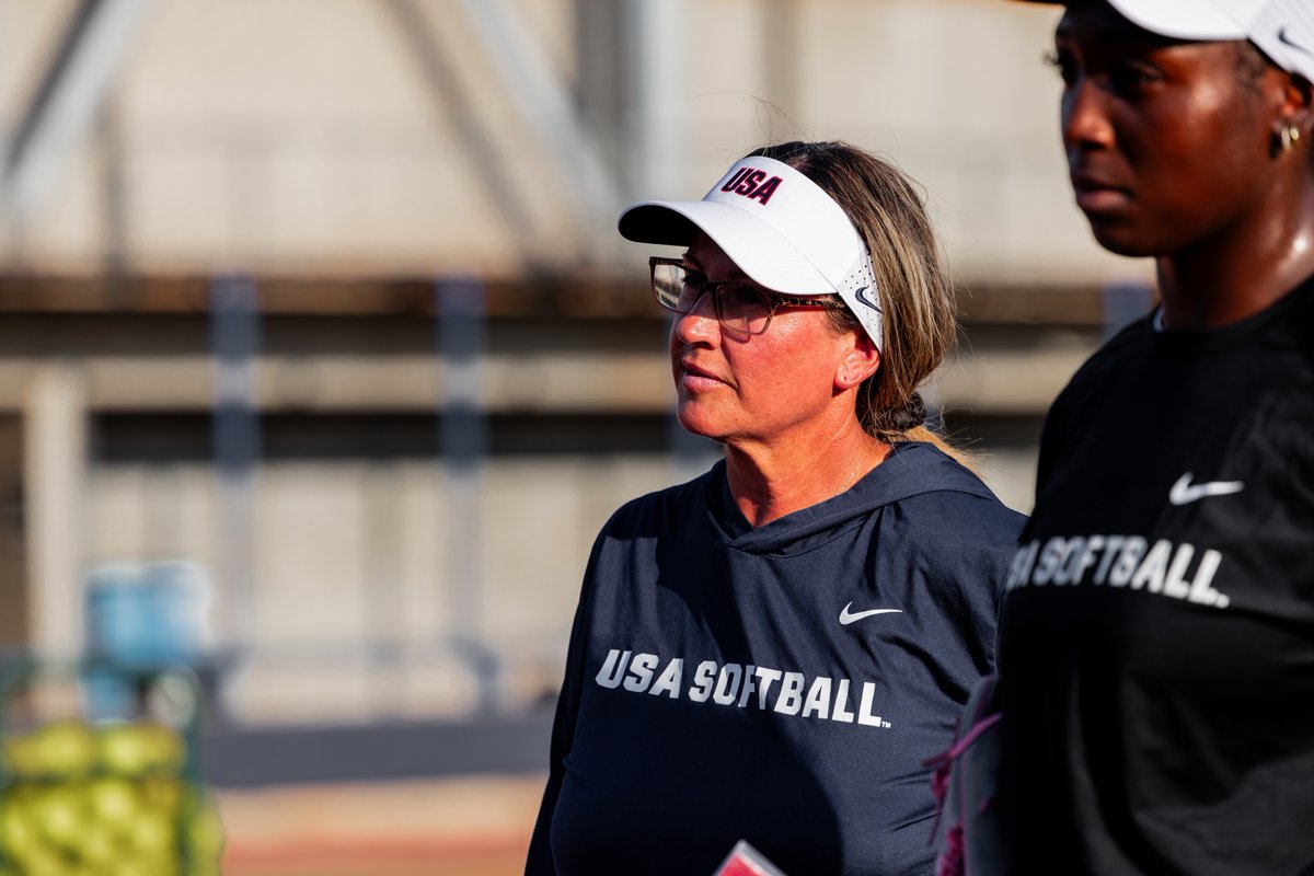 AggieSoftball's tweet photo. Repping red, white and blue 🇺🇸

Coach Ford and the USA WNT are 3-0 in the International Cup! Tune in tonight at 7 PM CT and tomorrow on ESPN+ 👍 https://t.co/528Gt2IoRH