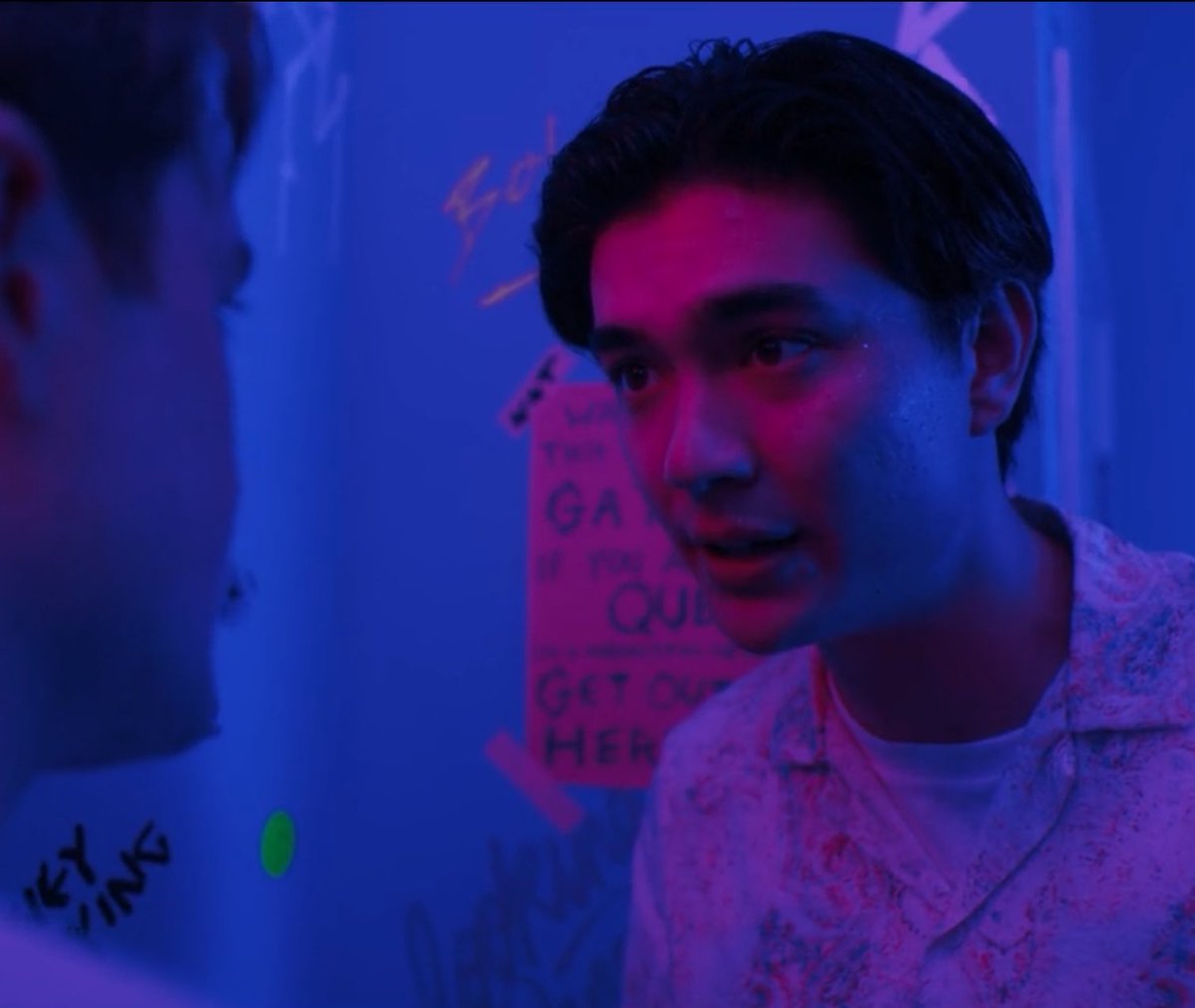 gabheartstopper's tweet photo. the parallels in these scenes... the way tao went from begging charlie to stay away from nick to begging nick to come back to charlie... like all he's ever wanted was for his friend to be safe and happy man i will never forgive how yall treated him. https://t.co/nMwkgaC83l