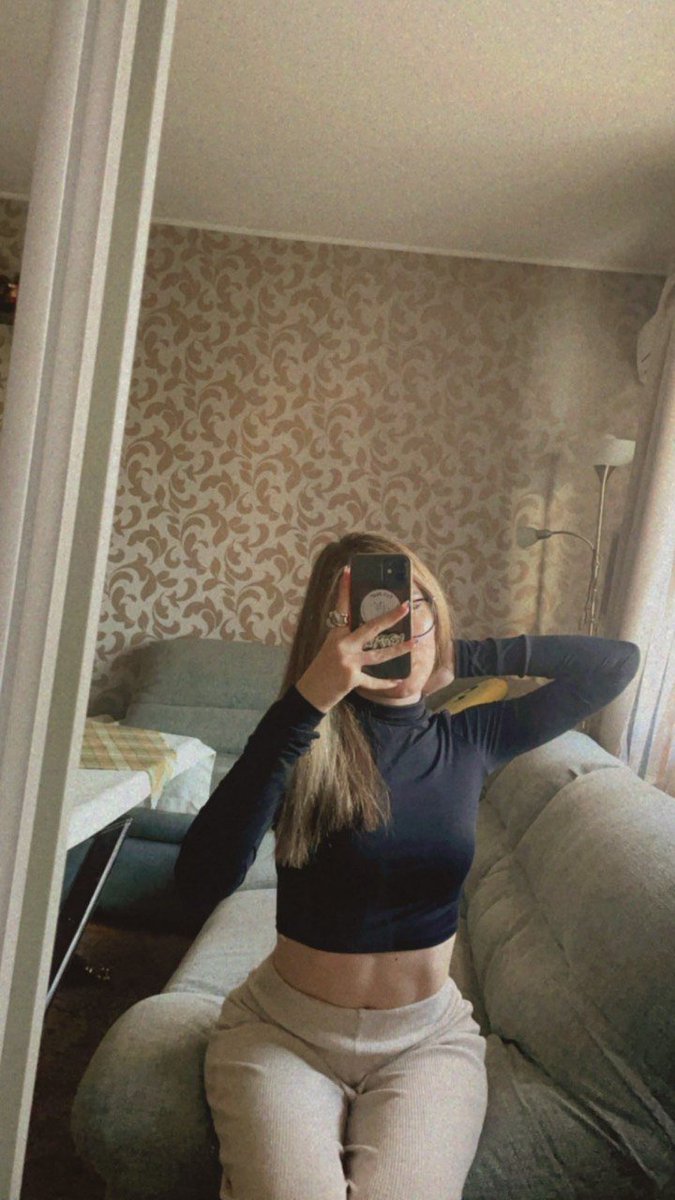 LunaBrif's tweet photo. Living alone is hard 😪😔 https://t.co/UybCS446Ca