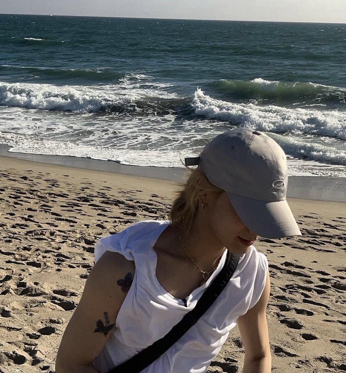oliverycool's tweet photo. kind of ashamed i didnt dress better for this… https://t.co/XxRwUdmEc5