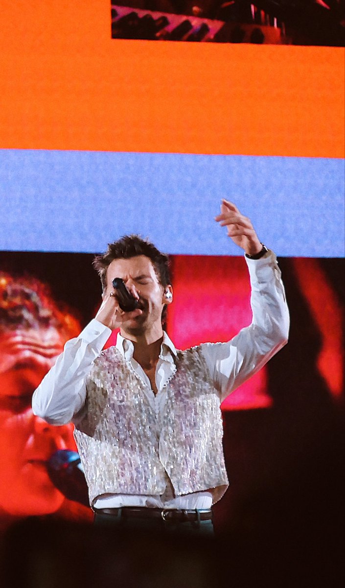 theshowxrry's tweet photo. By me 📸🤍

Harry Styles. Together Together. Mexico City, Mexico. Night 1 &amp; 2. https://t.co/ACacqIXdzF