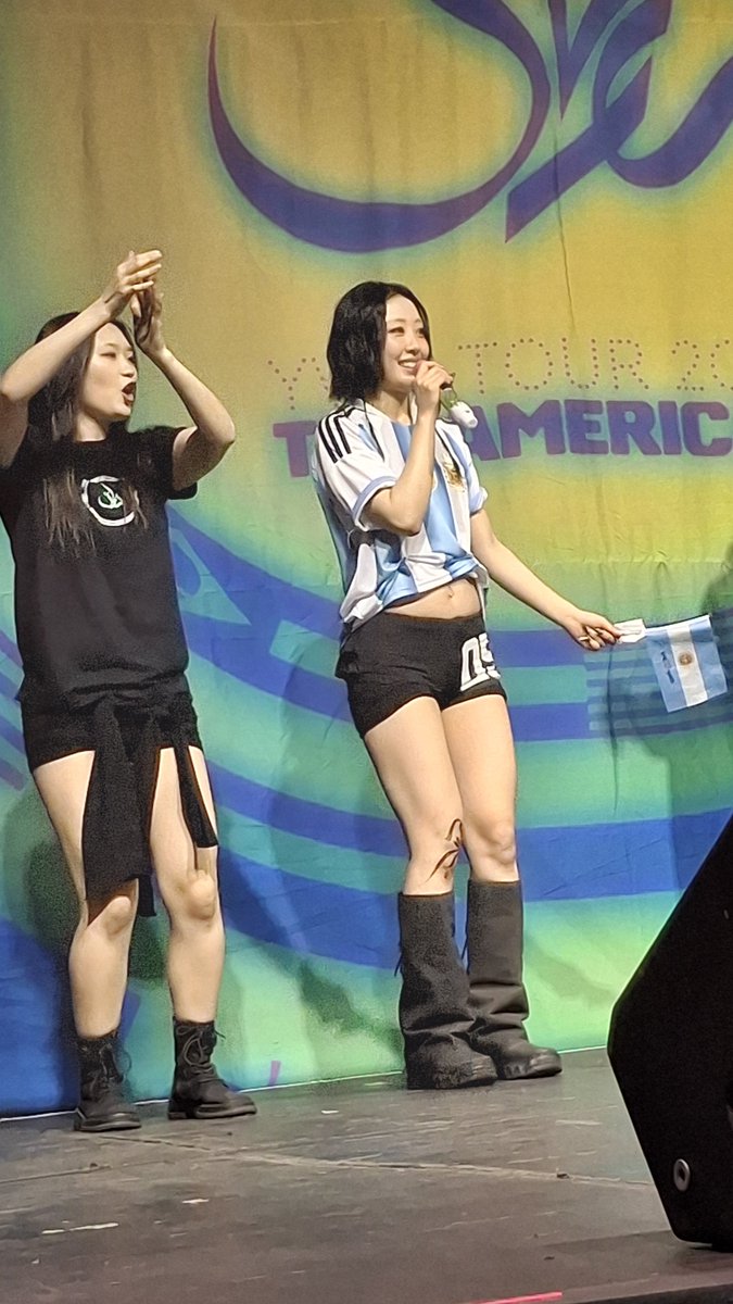 majestyves's tweet photo. Y hoy 2 meses de esto se me parte el corazón #yvesinargentina #yves #이브 260602 #VOLVETELOSUPLICO https://t.co/zB8CyODa9i
