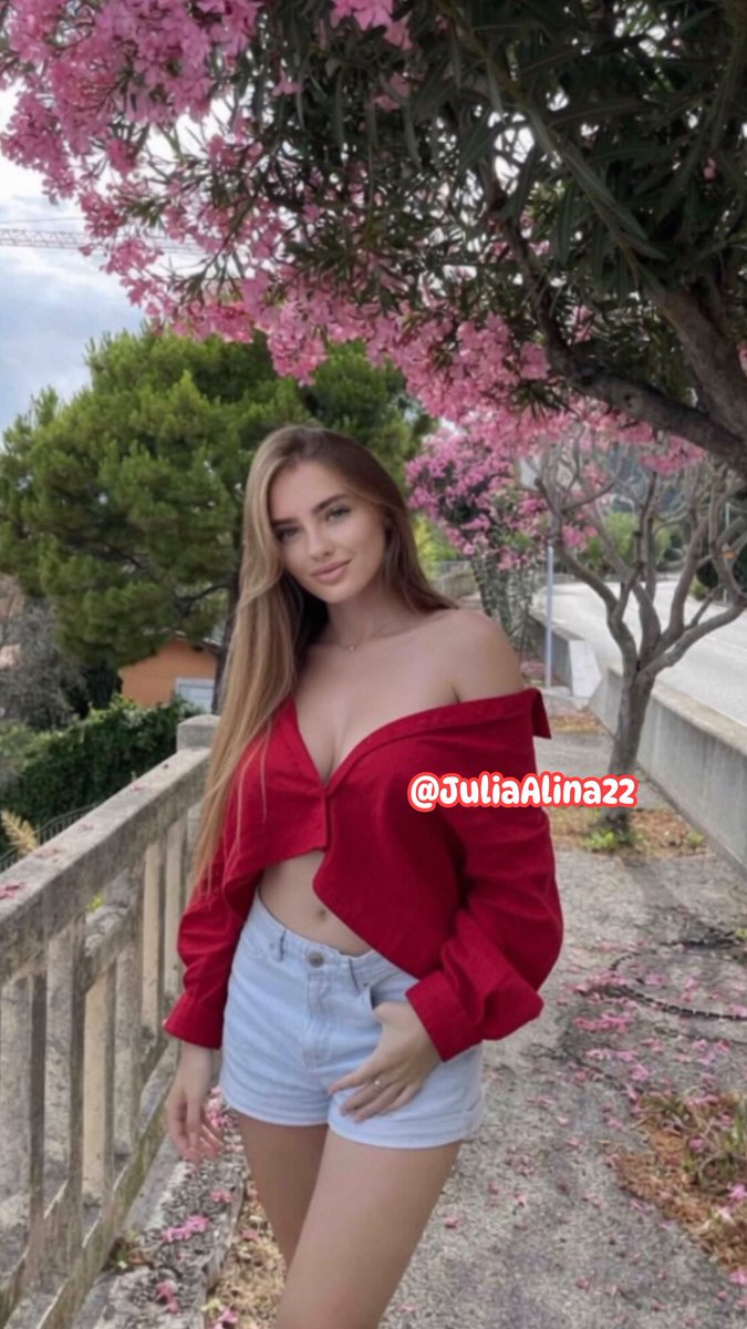 JuliaAlina22 tweet picture