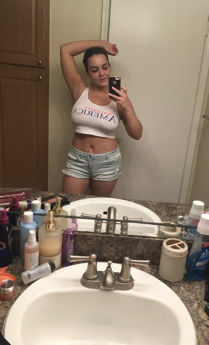 NatashaNiceg's tweet photo. Weekend , Tell me what you saw https://t.co/nWcnjV0GsD