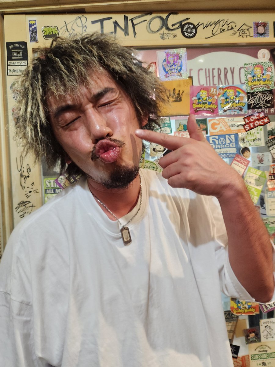 bye_ki's tweet photo. 今日もずーっとたのしいー！！！マナブおめっ！ https://t.co/ZEO2UywT1h