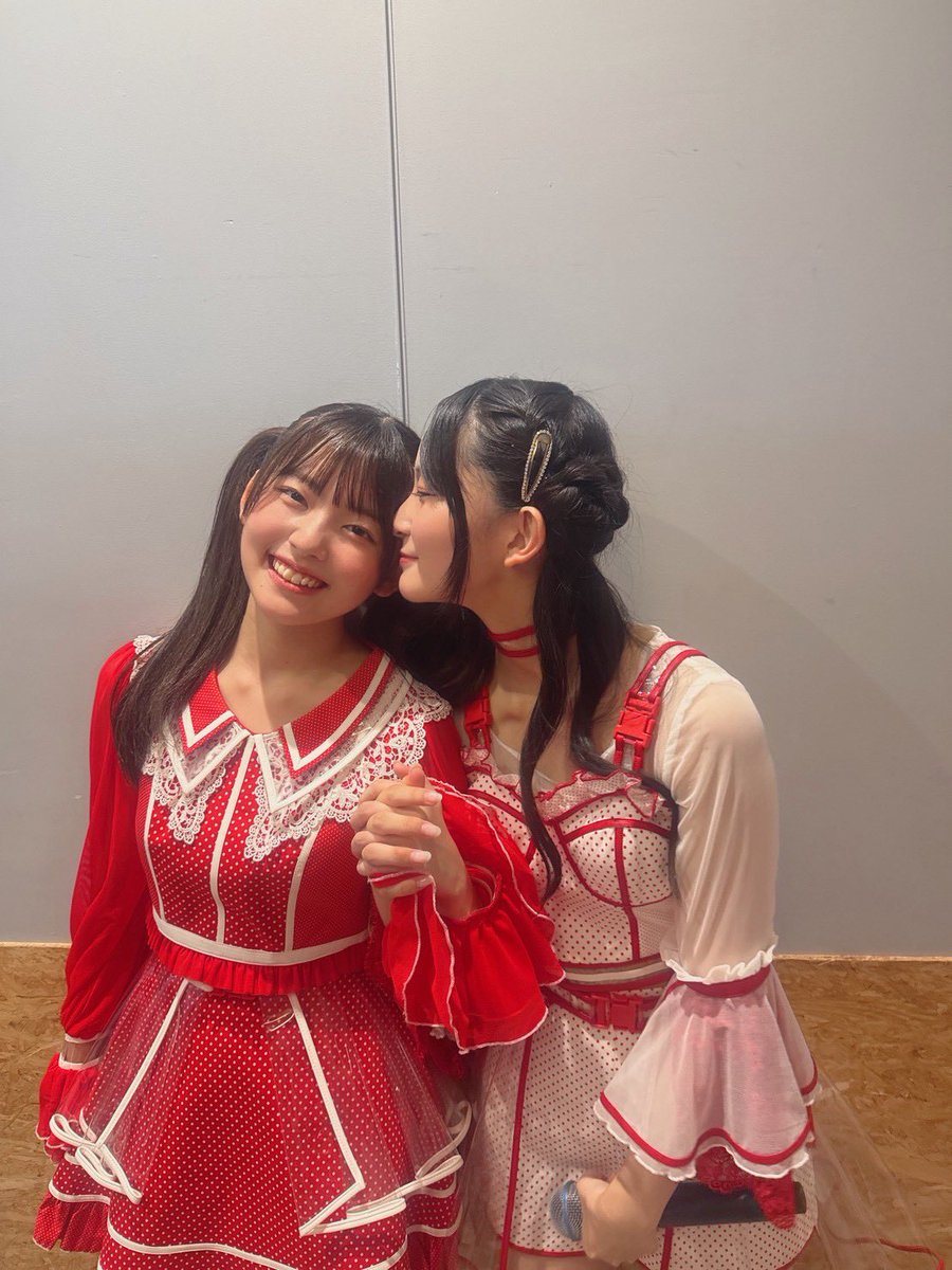 おはよ〜 何枚か写真撮って見返したら絶対これある らぶらぶすぎない