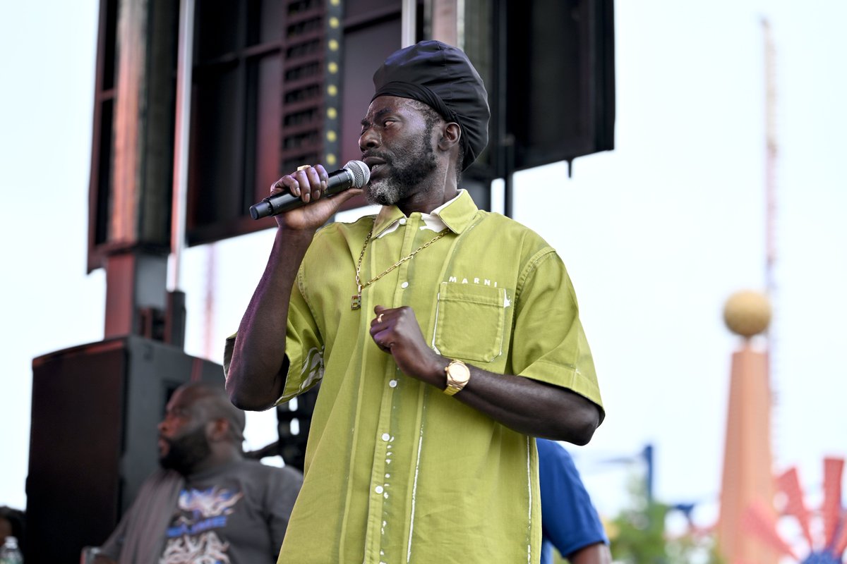Power1051's tweet photo. Buju Banton did not come to play 🔥🔥🔥

#AngiesBBQ https://t.co/C8aQalNlXr