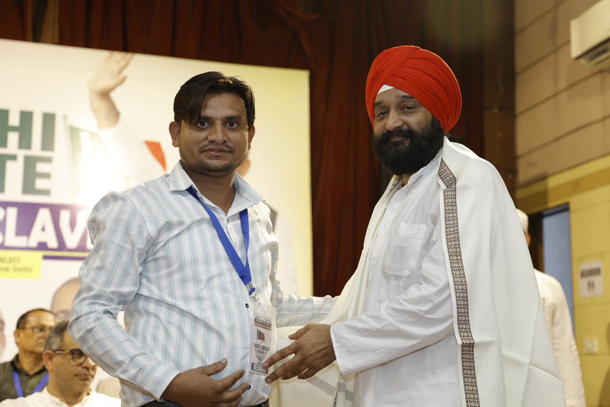 sdpofindia's tweet photo. More moments from the SDPI Delhi State Leaders' Conclave.

A day of meaningful discussions, collective resolve, and renewed commitment towards building a stronger organisation from the grassroots.

#SDPI #Delhi #LeadersConclave #GrassrootsStrengthening https://t.co/l7EuPgDw2o