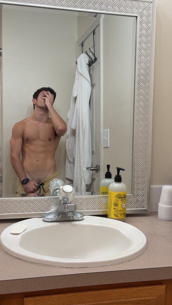 olivevrw's tweet photo. Just feeling it🤤
#gayteen #twink #pride #mlm #pride https://t.co/AHPno4MOWG