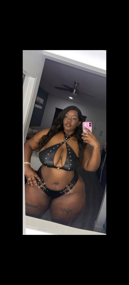ninnaasnow's tweet photo. FACETIME SHOWS /CONTENT GOING ALL DAY TODAY 🫦🖤💦‼️ https://t.co/FVYGIuKB38