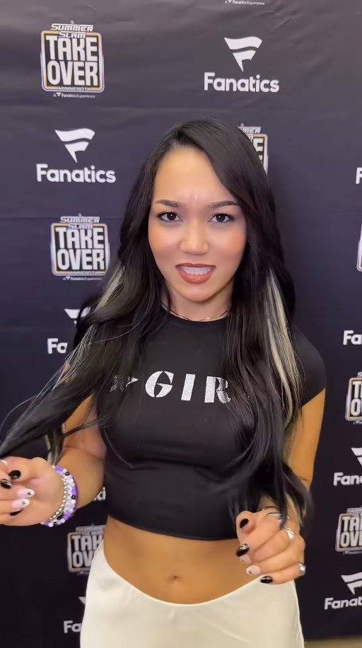 thejudgmentdayy's tweet photo. the prodigy and st⭐️r girl roxanne perez @roxanne_wwe #roxanneperez #theprodigy #summerslamtakeover https://t.co/pWZY9YbfXk