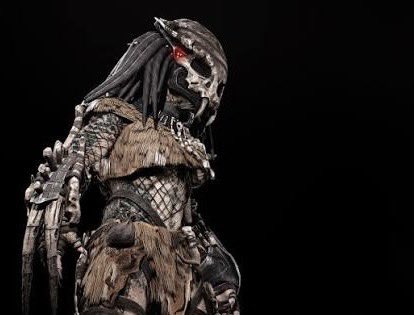 GreatYautja's tweet photo. "It has been so hard to find combatants to match my strength, if only I had an opponent who could keep up with me."

*The yautja's mandibles clicked slowly, she sought a fight to satiate her need for adversary, yet found nothing fulfilling.* https://t.co/mPFSX0DTet