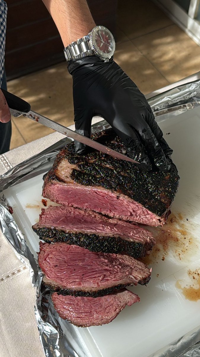 mariaaolivero's tweet photo. Amar intensamente al mismo hombre toda mi vida y comer asado todos los domingos https://t.co/eCOIdU7uNB