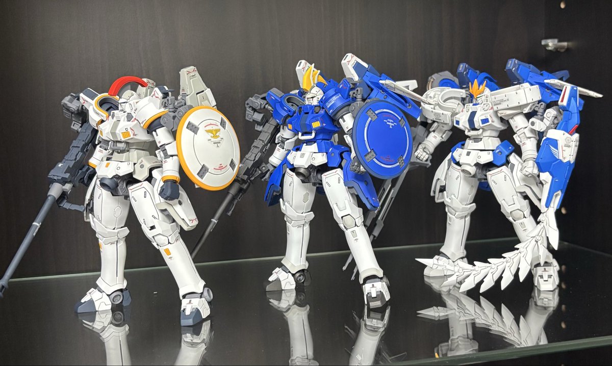 LancelotG8's tweet photo. RG トールギス3体揃いました

#ガンダム 
#ガンプラ 
#トールギス https://t.co/MkU9U63pih