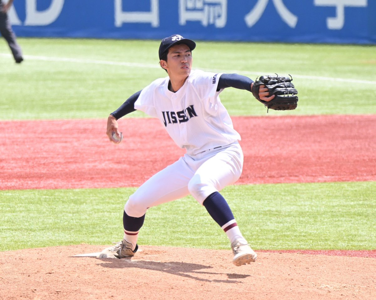 bluamabase's tweet photo. 奥山慎太郎　八王子実践３年
八王子実践では２年秋までは内野手としてプレーしていたが、３年春からは本格的に投手に転向。３年夏は背番号10をつけ、佼成学園戦で２失点完投、決勝の創価戦で９回途中無失点の好投をみせ、塚原との２枚看板でチームを初の甲子園に導いた。#本日の選手紹介 https://t.co/M3TvzVP2NH
