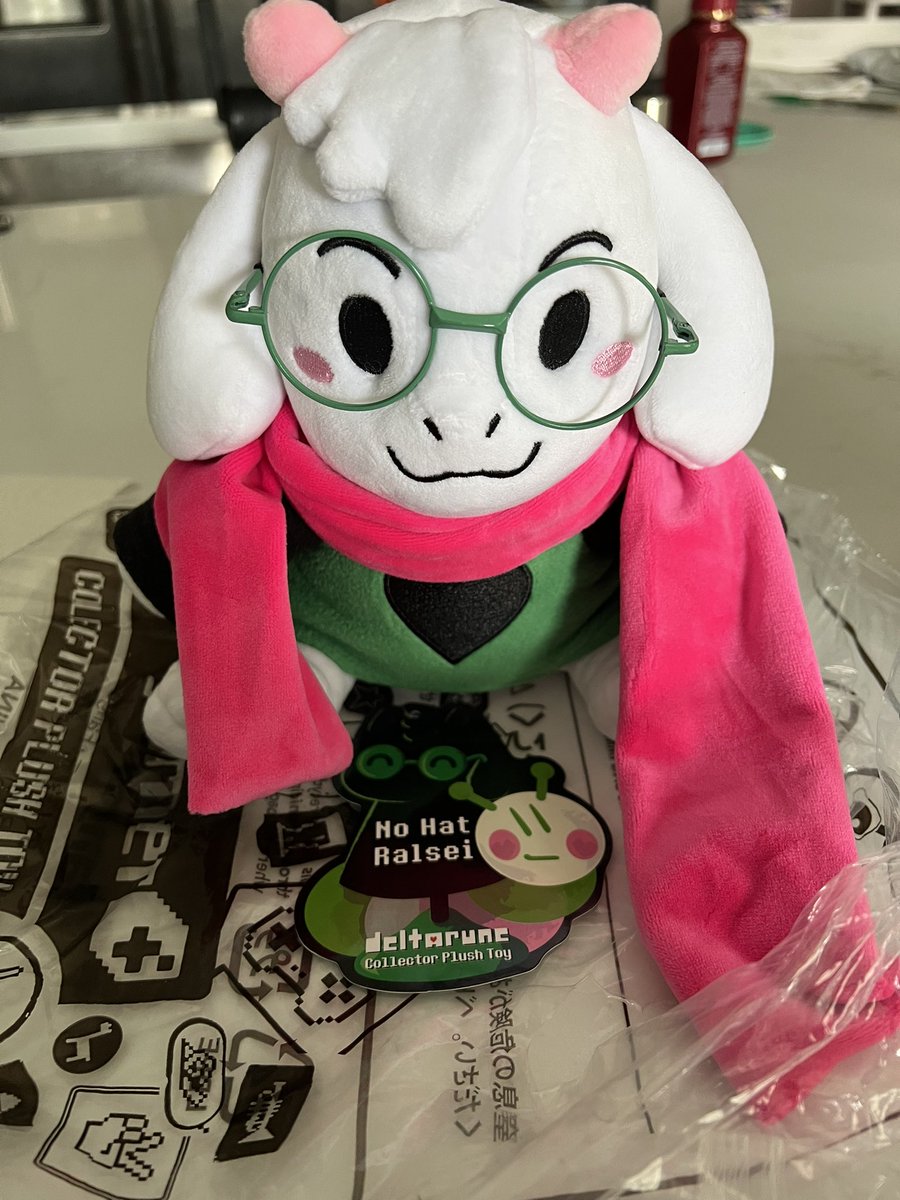 ThePURPLELOVA's tweet photo. Got myself an early birthday gift of my favorite character

I know can say I own a raslei plush :) https://t.co/f29nmLqnuF