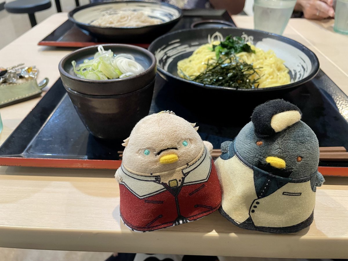 sunoyuki's tweet photo. 昨日、友人が行ってみたいバーがある、て言うから付き合ったらHUBだった(笑)奇遇にも8月2日は82の日、ドリンク30%off！相変わらず美味い！
〆はゆで太郎のざる中華 https://t.co/D1wGwhAiun