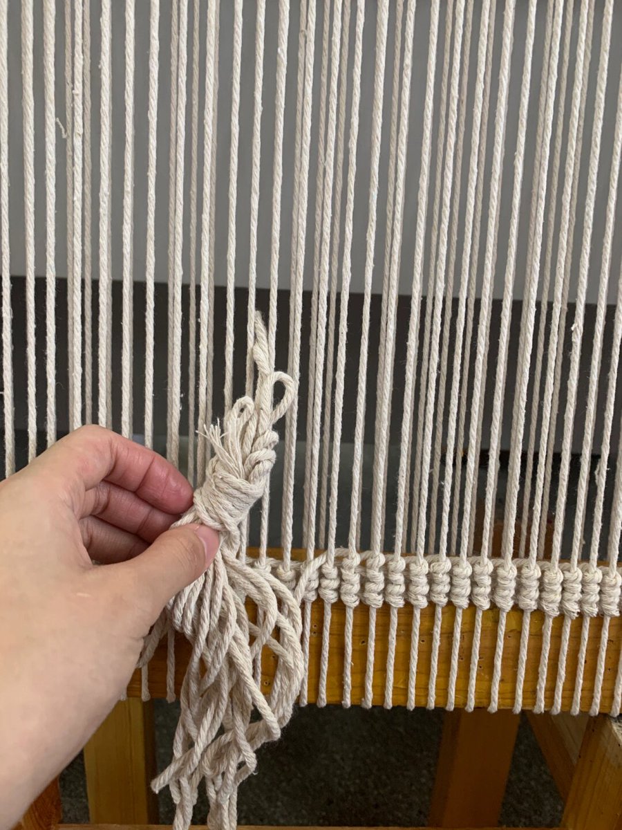 gwongyeong55364's tweet photo. [本周六去旧巷看纤维艺术沉浸展！摸得到的肌理、暖融融的配色，还有手作老师的现场演示，拍的图都想直接当壁纸～]， https://t.co/srwyGna0z0