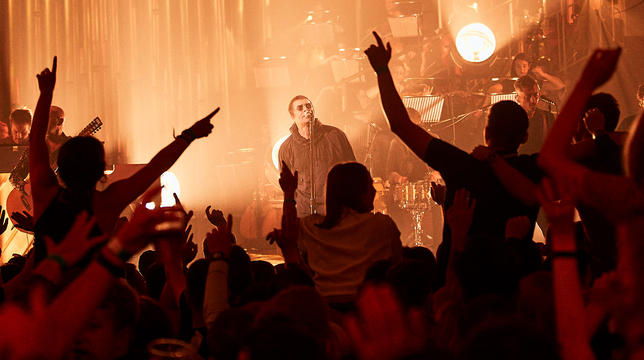 scyhodotcom's tweet photo. On August 3rd 2019 Liam Gallagher played a set for MTV Unplugged in Hull, England.

Watch some highlights from the set in the link below.

https://t.co/KjmWmAYOvH https://t.co/96k4gX91dS