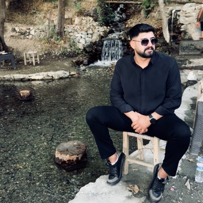 saidroni2133's tweet photo. #YeniProfilResmi https://t.co/mDiJsRx0rA