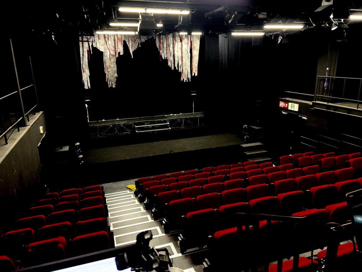 enmaitou's tweet photo. 伊藤えん魔プロデュース
「百物語2026」
8/14(金)〜8/16(土)
→インディペンデントシアター2nd

百物語がやってくる！
凄腕舞台俳優＆最恐怪談師をずらりキャスティング！
演劇＆怪談のサマー恐怖フェス！情報は間も無く。

予約絶叫受付中！
https://t.co/jQIgToW0aK https://t.co/XmoZOg4sbd