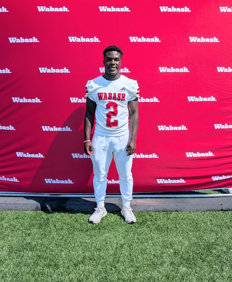 wjhall24's tweet photo. After a great visit and conversation with @coachgilbert10, I am excited to receive an offer from Wabash College.

@WabashFB @coachbakewatson @TriWestFootball @Coach_Justy @Coach_Karnes @CoachYoungXFQB https://t.co/t4UNtIrkne