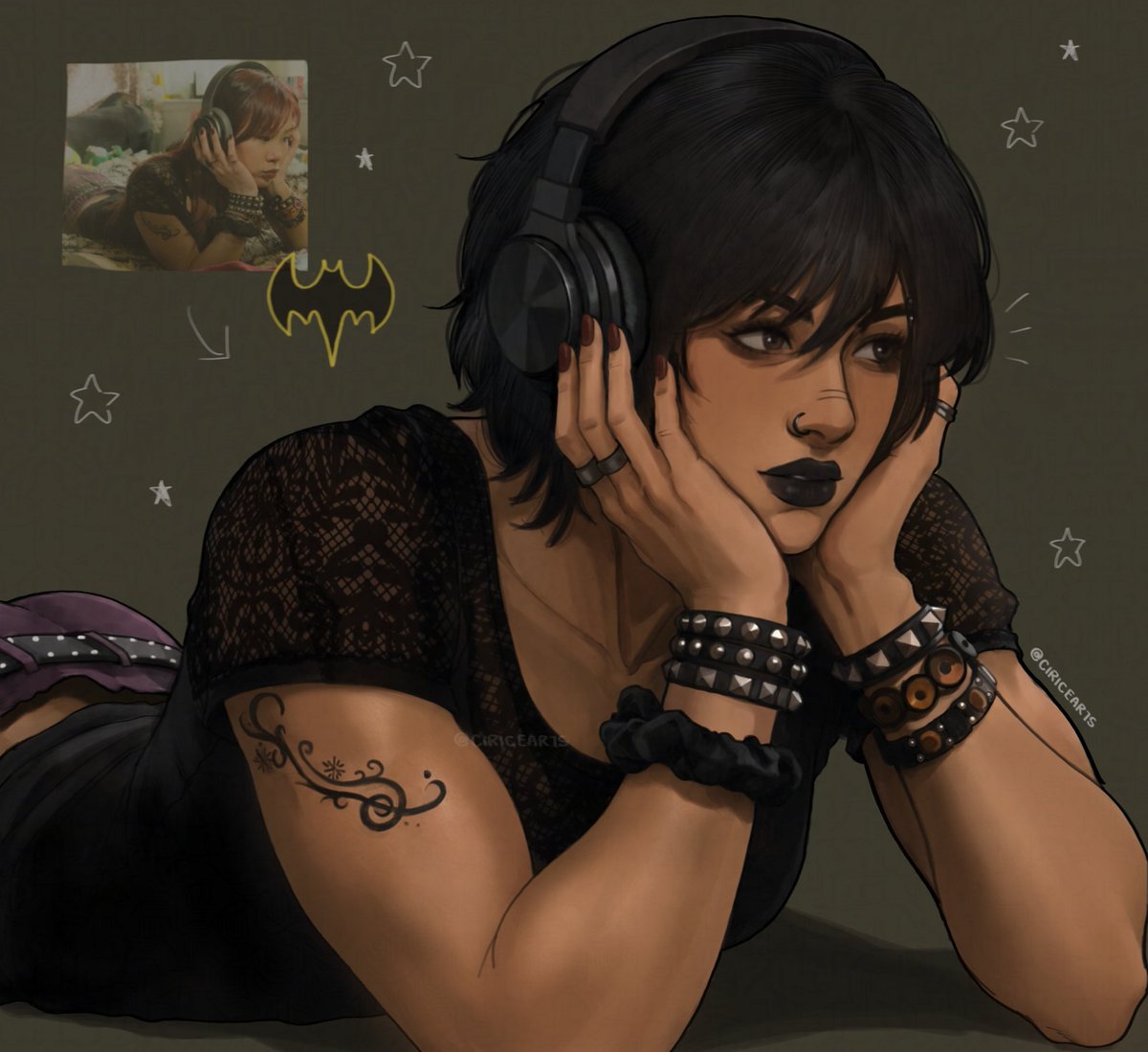 ciricearts's tweet photo. what could she be listening to? #cassandracain #batgirl https://t.co/hYiBG1ue2W
