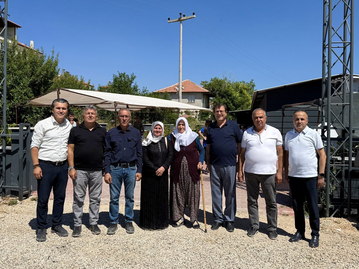 Ak_Korkuteli's tweet photo. İlçe Başkanımız Sayın Osman Nuri Kök,  ilçe teşkilatımız ve meclis üyelerimiz ile birlikte ilçemizde düzenlenen düğün, nişan ve mevlüt programlarına iştirak ettik. 

“Yeni evlenen çiftlerimize bir ömür boyu mutluluklar diliyoruz.” https://t.co/bG5zIGjh3t
