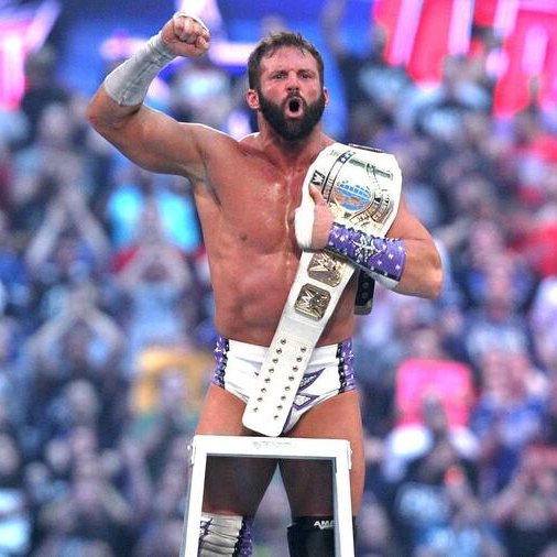 LuigiWrestling's tweet photo. ❤️❤️❤️ #SummerSlam https://t.co/N2viSp6A5x