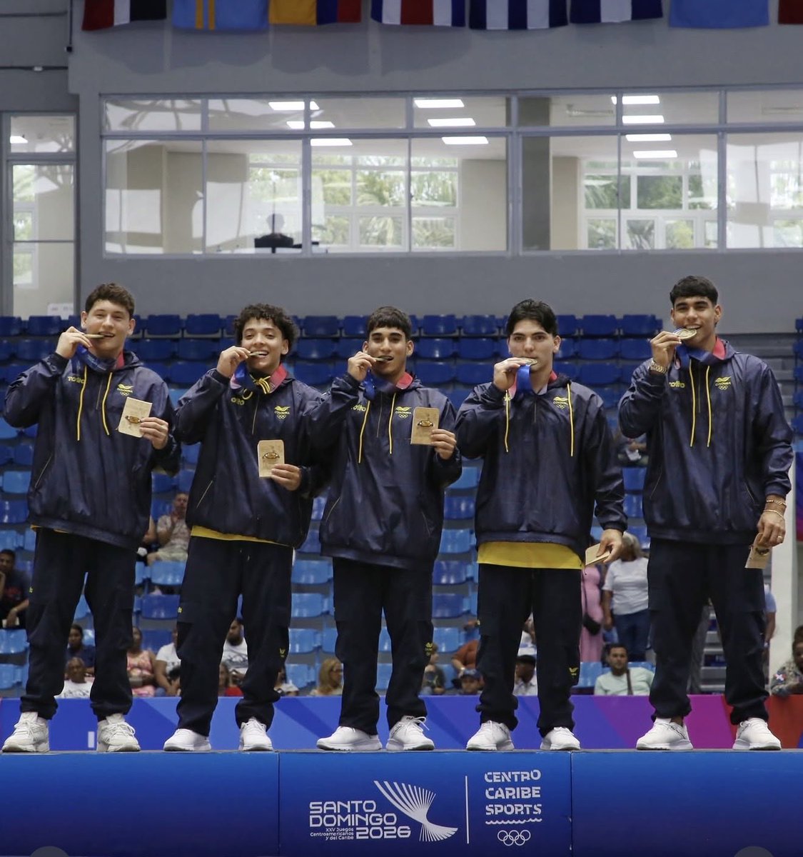DeportColombia's tweet photo. ¡NUESTRA GENERACIÓN DORADA 🤩!

Desde hoy con los Centroamericanos y del Caribe arranca el ciclo olímpico a LA 2028 para este equipazo 🇨🇴.

Recuerden sus nombres, nos van a dar muchas alegrías.

✅ Ángel Barajas - 19 años 
✅ Camilo Vera - 19
✅ Yan Zabala - 20
✅ Jorman Álvarez - 19
✅ Thomas Mejía - 18