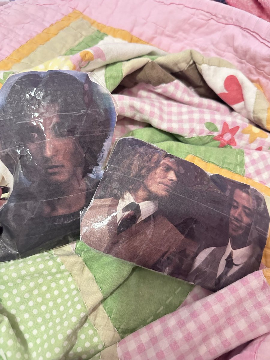 ddraculia's tweet photo. my loustat and armand paper squishy #fidgets #needoh #popit https://t.co/DfhsSh8TLs