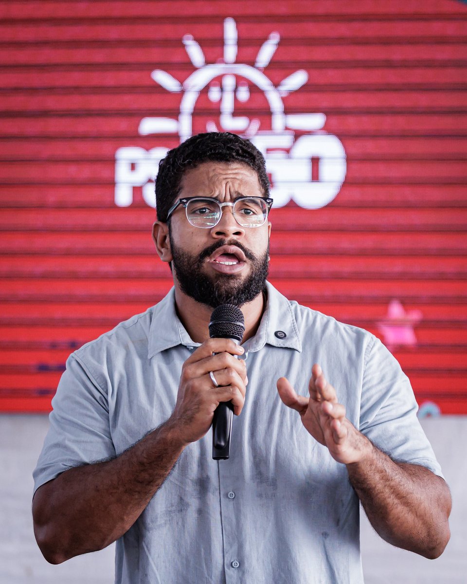 jonesmanoel_PE's tweet photo. Um dia histórico para a nossa caminhada!

Na Convenção da Federação PSOL-Rede, oficializamos nossa candidatura a deputado federal por Pernambuco, ao lado de quem acredita que é possível construir um projeto comprometido com o povo trabalhador e com a transformação do nosso estado https://t.co/RdzVKBbdXK