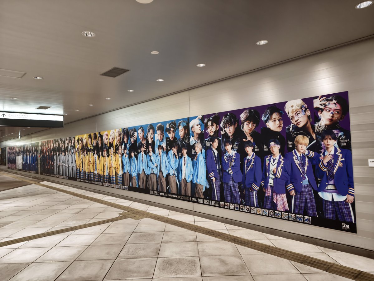 adbrex_'s tweet photo. EBiDAN（エビダン）15周年のジャック広告。
渋谷駅構内、B7出口付近。
#EBiDAN
#Yes_EBiDAN15th https://t.co/QfRvu1dT5W