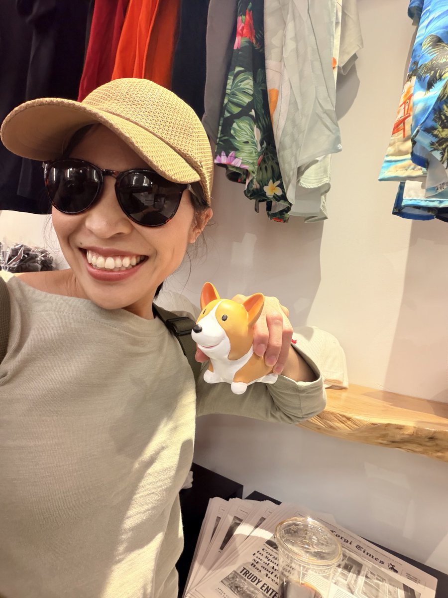 tweetclarita's tweet photo. @UseCorgi new cafe is incredible im obsessed https://t.co/l4aK8zzJXC
