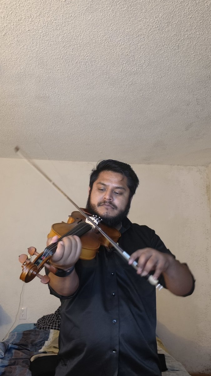 mmiguean's tweet photo. Woow the Violín 🎻 ❤️ https://t.co/PoNS2kXfSt