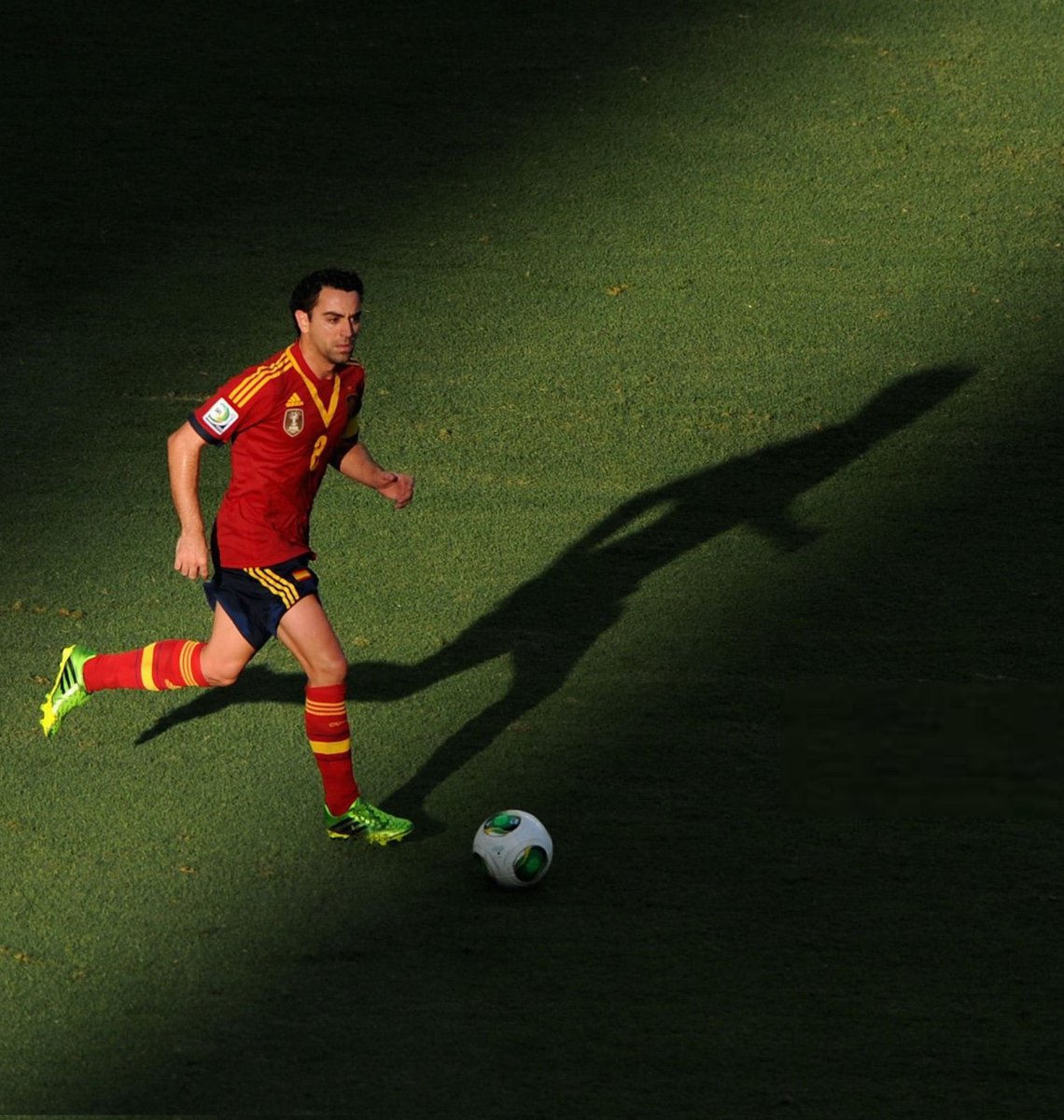 sozirv's tweet photo. It was a pleasure watching Xavi play football every week https://t.co/w7ybvP9Mlh