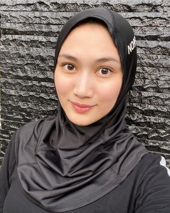 pecintahijabs's tweet photo. Melody Ex member JKT48 https://t.co/on9gNoYaUG