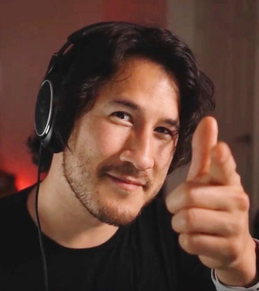 Fantime_Horror's tweet photo. 🚨 Markiplier played FNaF In Real Time on stream, and said he would finish the game soon. 

He also plans to Play MORE FNaF FANGAMES in the near future ‼️
#FNaF https://t.co/Qv7IdsCIql