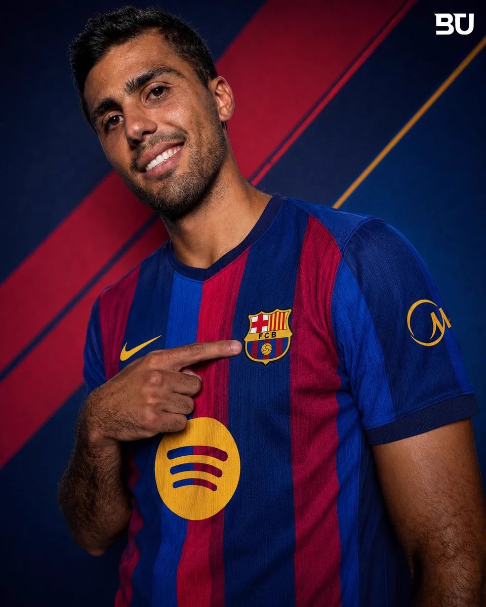 yass310kr's tweet photo. 🚨 Rodri signera à Barcelone pour 55 millions environ. Un accord verbal vient d’être conclu et la signature du contrat est imminente selon certaines sources proches du joueur. Il cherche déjà des Maison à Barcelone. Et signera a Barcelone dans les prochains jours.🚨 https://t.co/4eyG8ndThT