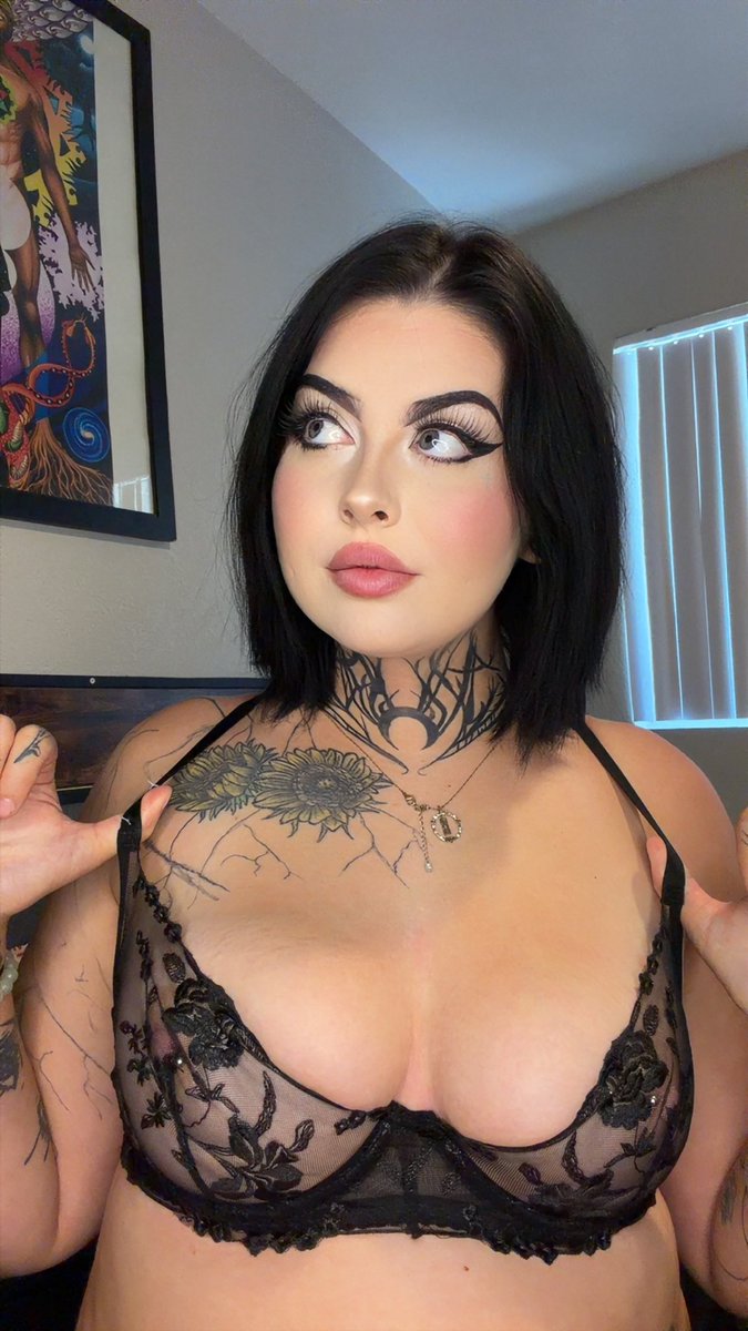 ayitslizzytho's tweet photo. https://t.co/la36ExXXWB 

#onlyfans #ofmodel #freesub https://t.co/t4YihN2b9v