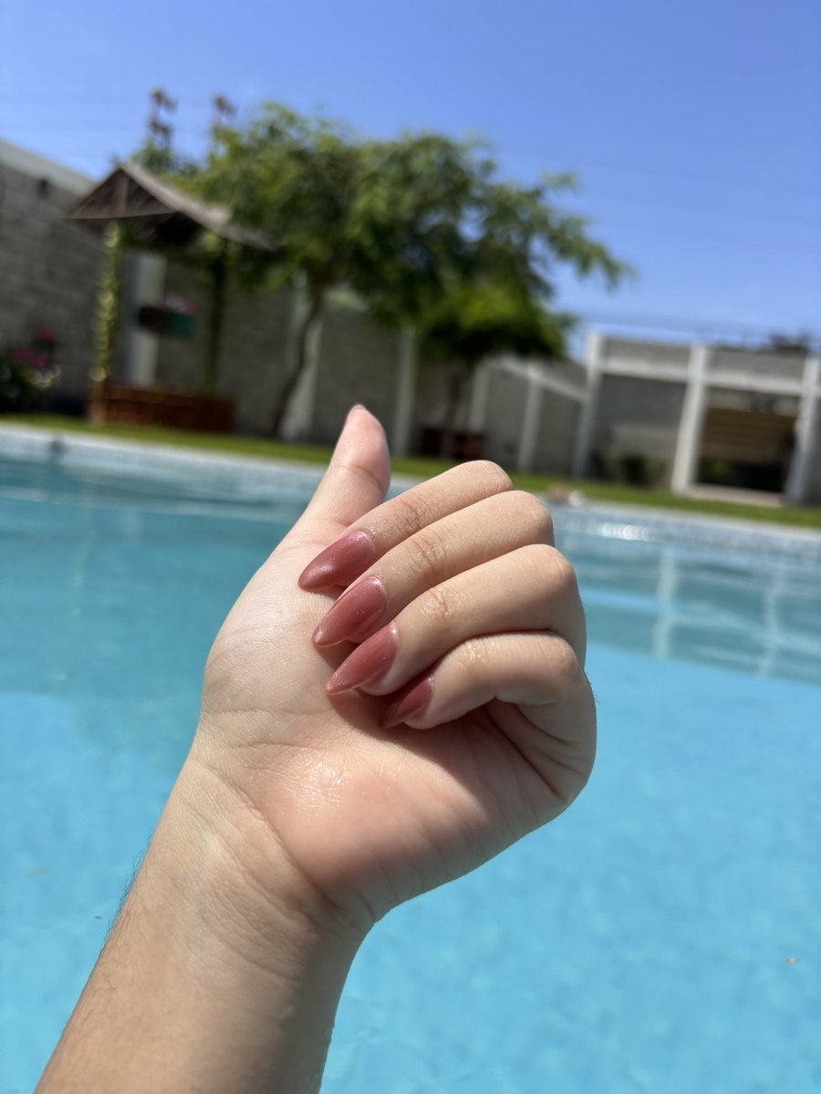 GreCaR0's tweet photo. Qué opinan de mis uñas ? 💕🫣 https://t.co/MB4i3K941T