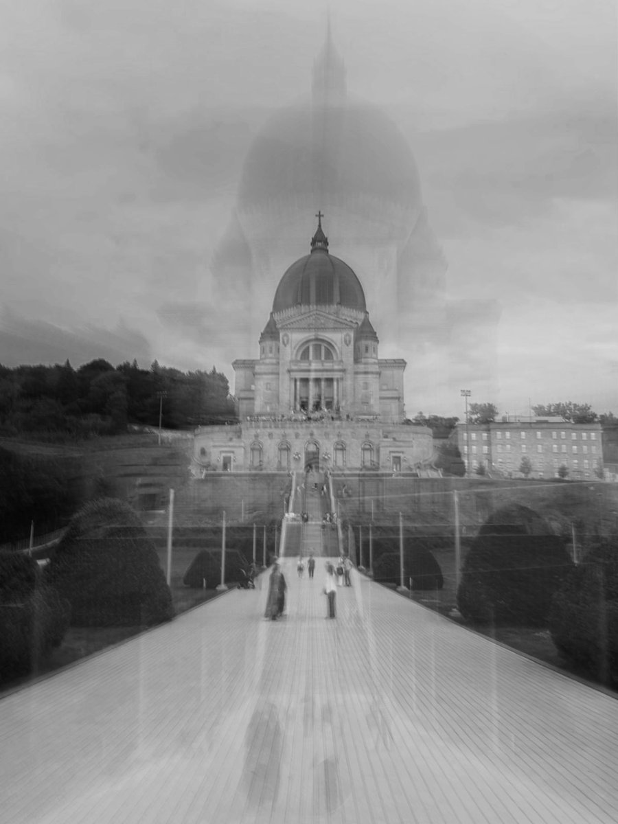 pauleto's tweet photo. love you so much @Montreal 🖤🤍 https://t.co/FlR99Fhn4i