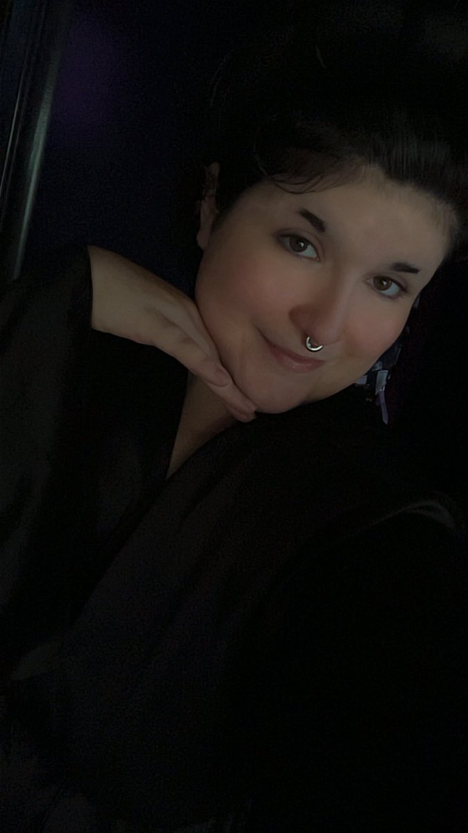 XxLexiWreckedxX's tweet photo. I’m doing a BIG custom today for someone and it requires full goth attire and glam so I gave myself the Princess treatment! Everything shower ✅Skin care routine ✅ Hair washed and styled curly ✅ now for the makeup and the outfit! I feel like a pampered princess 👑 🖤 https://t.co/jSNqPid1IX