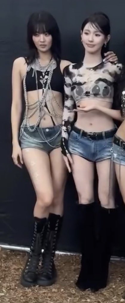 kayyeung102's tweet photo. 貼～～～～ 🩷💚🥰🥰

#MiMin #MIYEON #MINNIE https://t.co/WUFcbOpayH