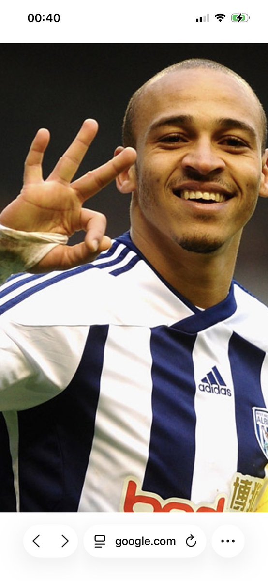 MickDewarmz's tweet photo. @TEwba268 Bald enough for me 😎

Hi D1ngle5 😘😂 https://t.co/hM0fUggpIA