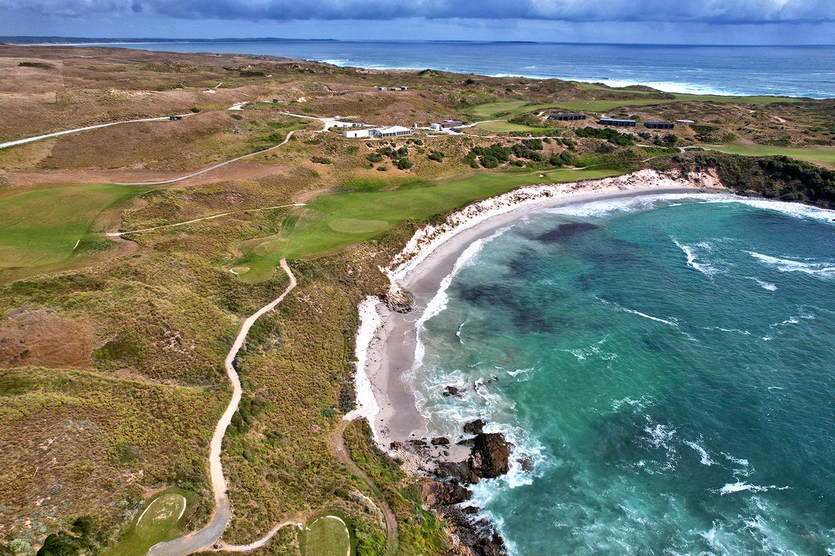 GolfCourseGurus's tweet photo. 15-18 at Cape Wickham is flat out jaw-dropping! @capewickham https://t.co/seA6EMHLRy