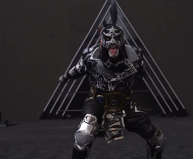FadeAwayMedia's tweet photo. PENTA’S GEAR IS ABSOLUTELY AMAZING MAN 

🔥🔥🔥🔥🔥🔥🔥🔥🔥🔥🔥

#SummerSlam https://t.co/T1885LAhiQ