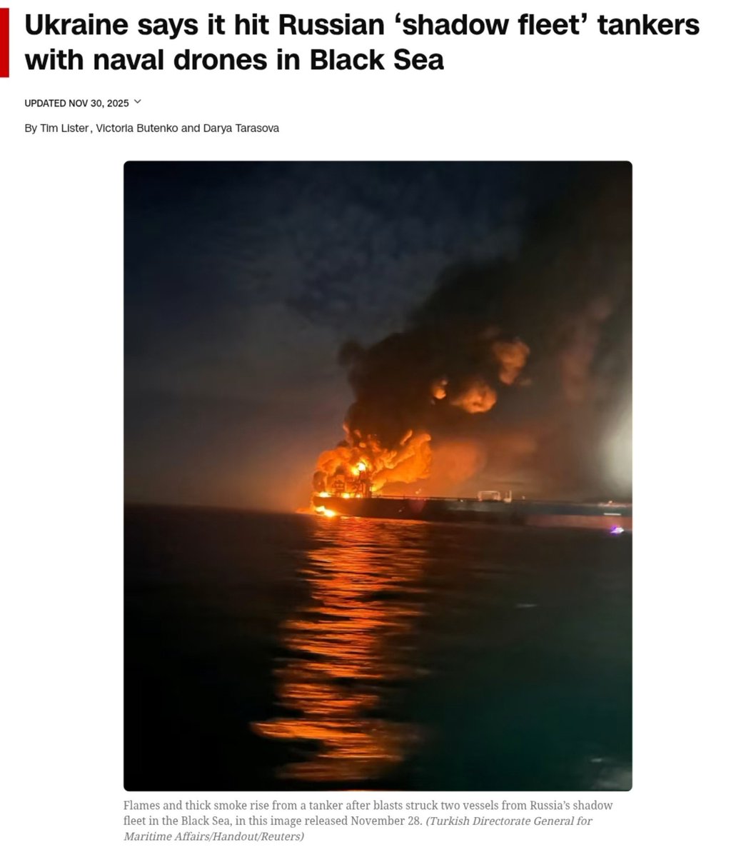 commandante_'s tweet photo. False Flag:

This is a Russian oil tankers in the Black Sea after a successful Ukrainian drone attack on 28 November 2025. https://t.co/RaUe3L5YnN