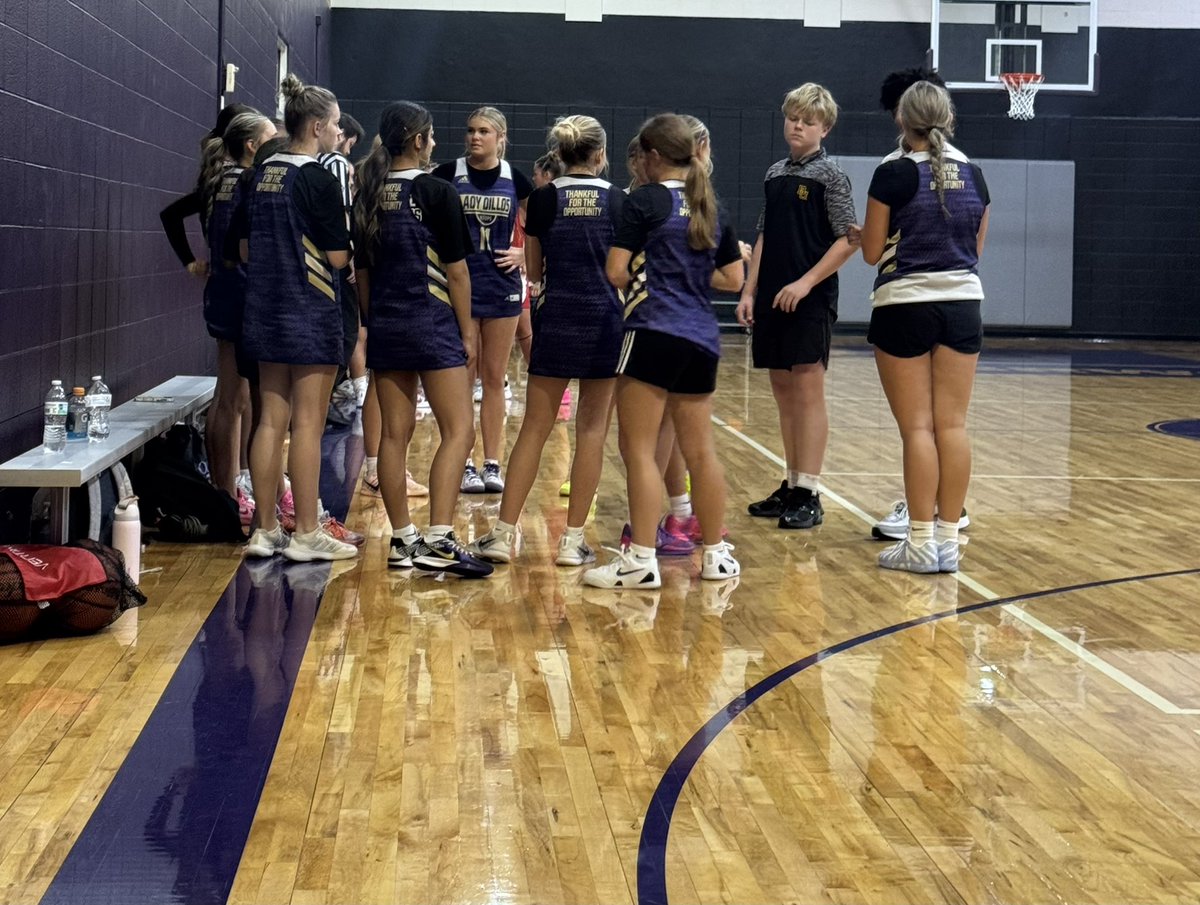 BallerZane13's tweet photo. Thankful for the opportunity to guest coach the San Saba Lady Dillos at the ACU Team Camp in Abilene this weekend! https://t.co/oDkOqJcyQA