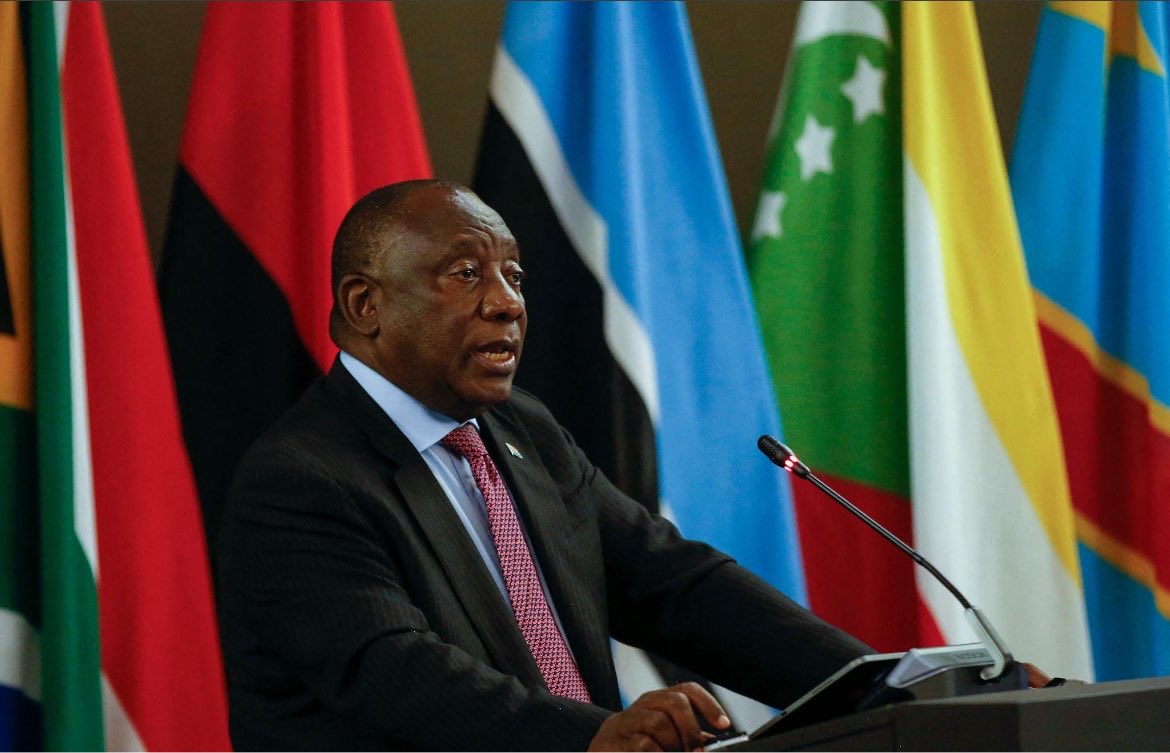 AngolaAgorf3's tweet photo. A África Austral prepara-se para a 46.ª Cimeira da SADC, que será realizada em Durban, África do Sul, reunindo líderes da região para discutir integração económica, infraestruturas, segurança alimentar e desenvolvimento sustentável. 🌍

#SADC #SouthAfrica #Durban https://t.co/p9jCXzjAIs